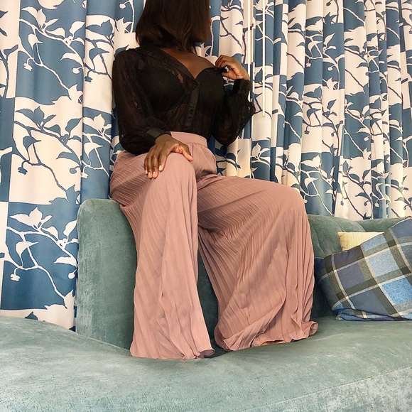 Pleated Wide Leg Pants in COLOR MAUVE - Picture 2 of 5